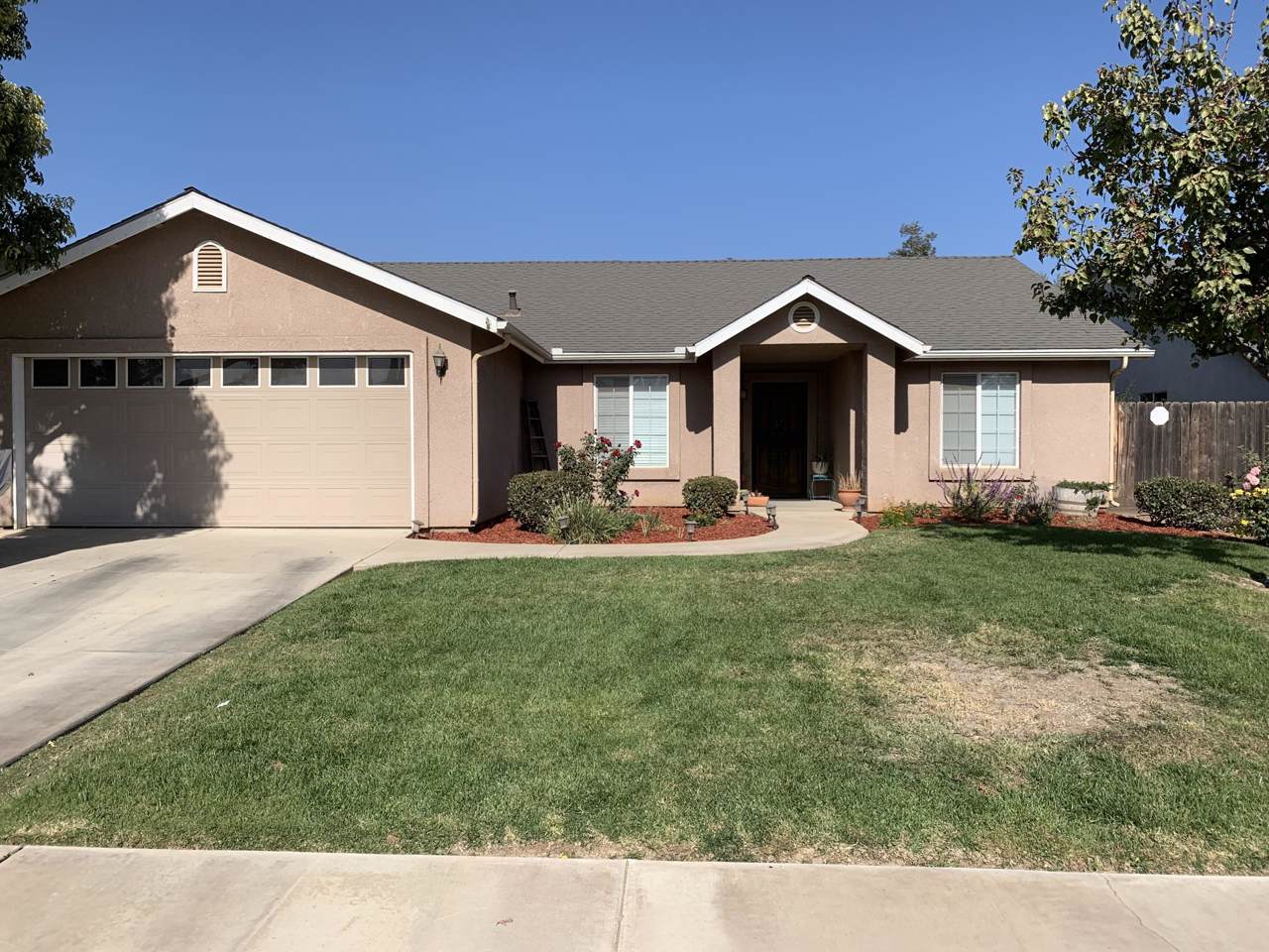 495 Gearey Avenue - Photo 1
