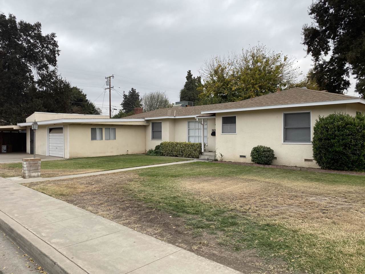 2611 Campus Avenue - Photo 1