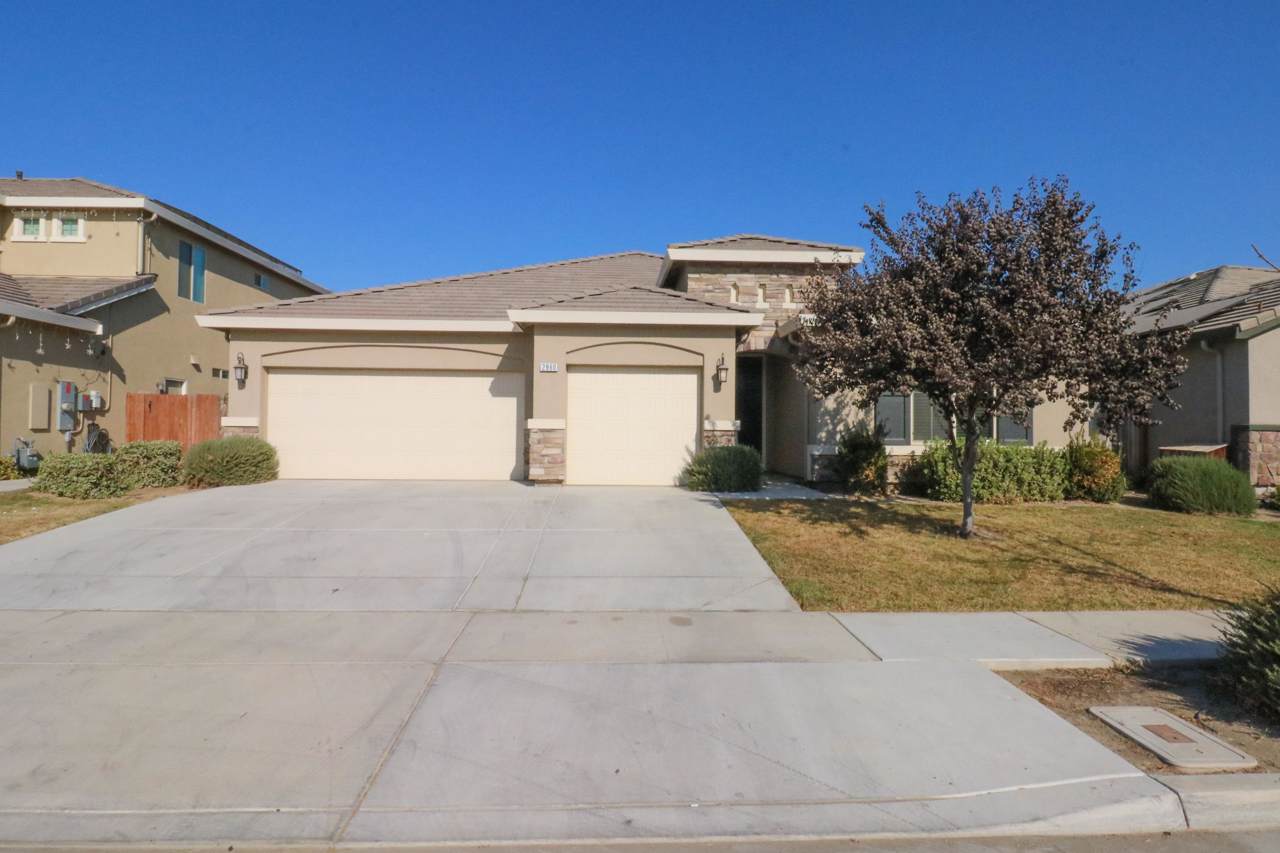 2860 Cape Canyon Avenue - Photo 1