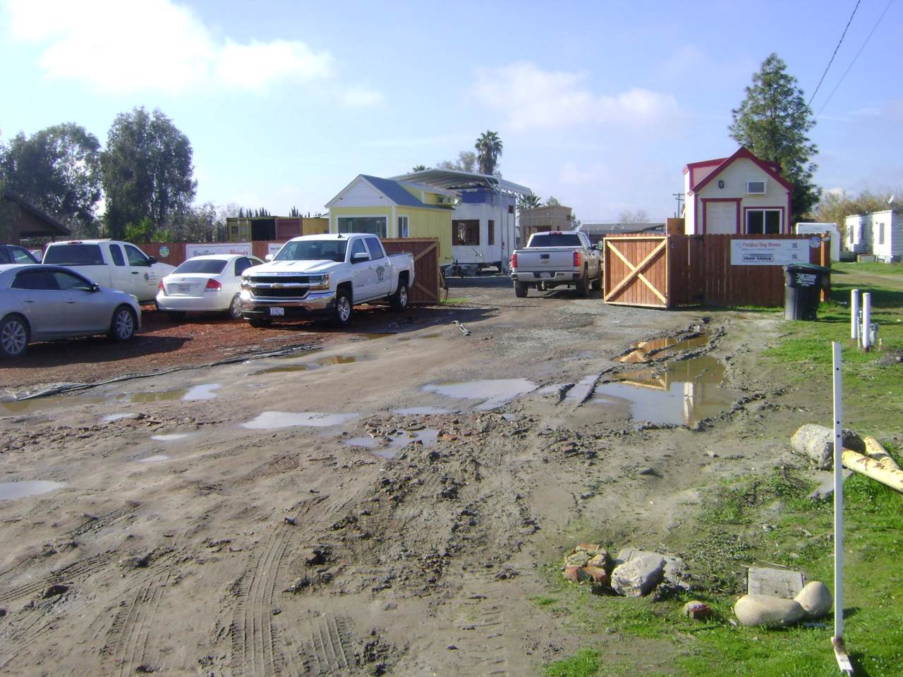 500 James Ave Avenue - Photo 1
