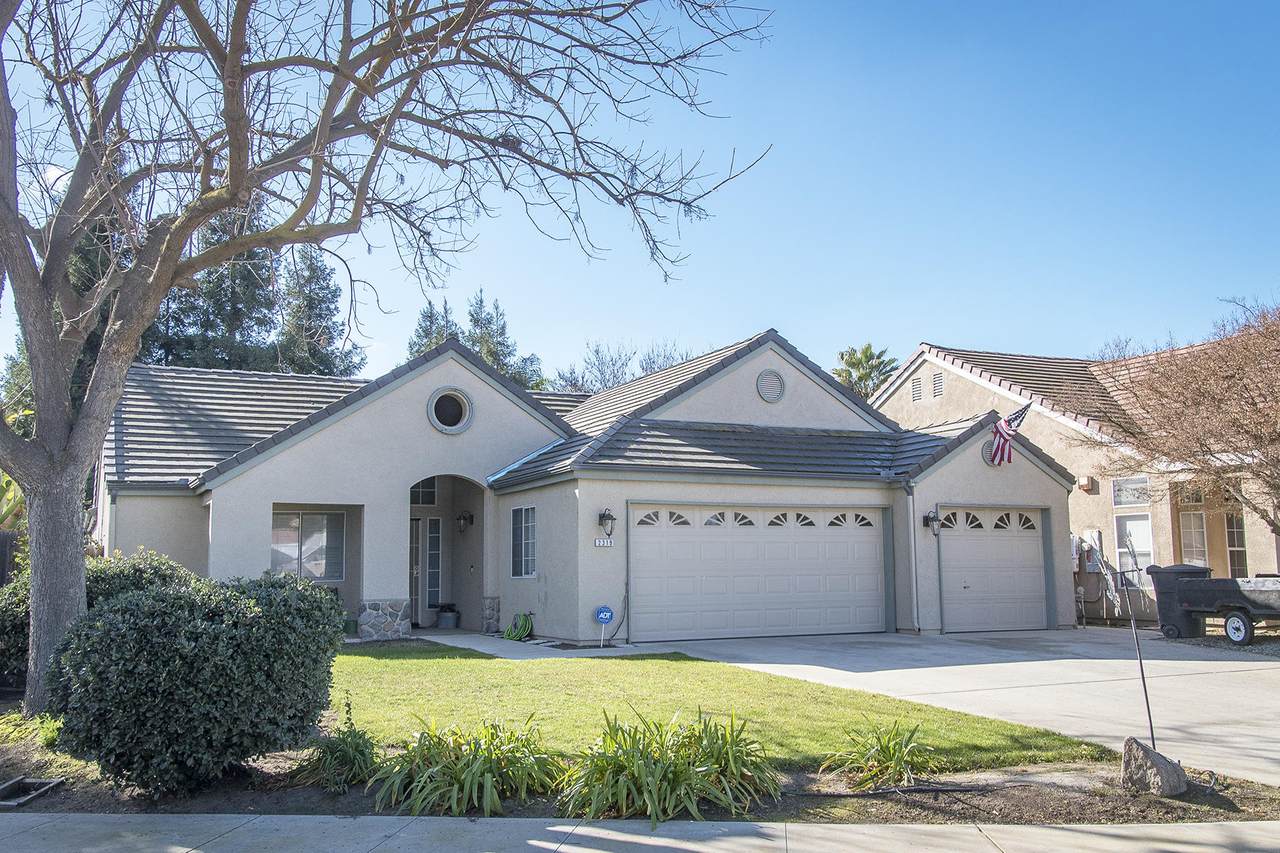 2319 School Court - Photo 1