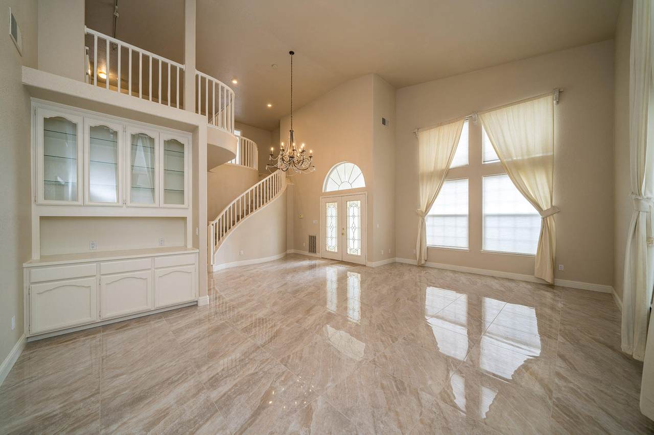 2408 Oakes Lane - Photo 1