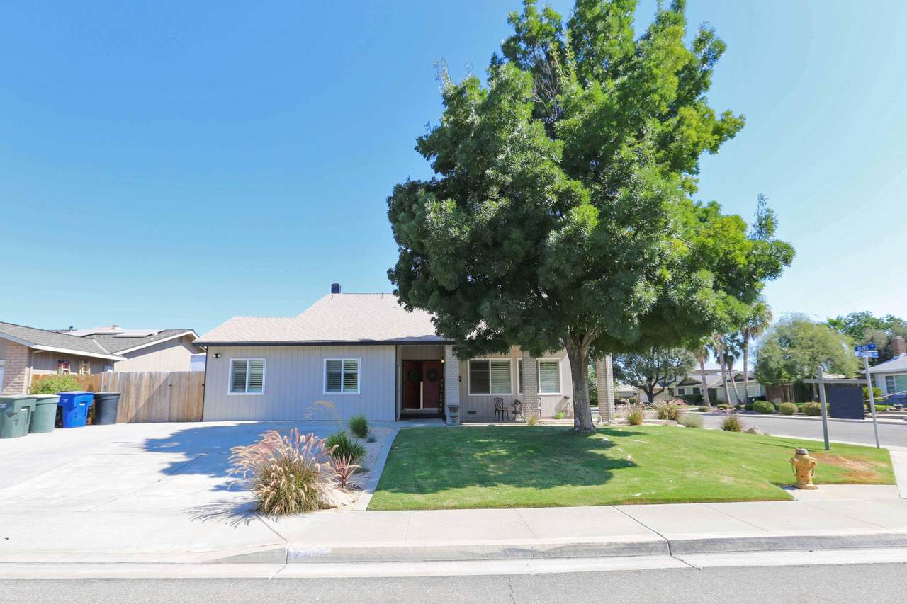 720 Redwood Lane - Photo 1