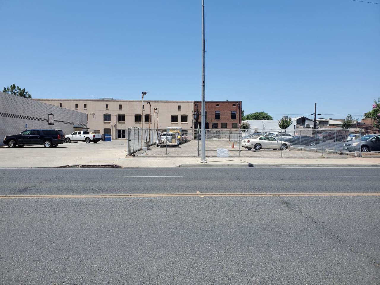 141 L Street - Photo 1
