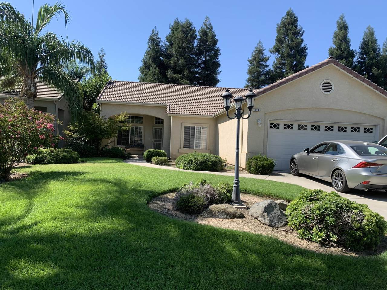 539 Ashland Court - Photo 1