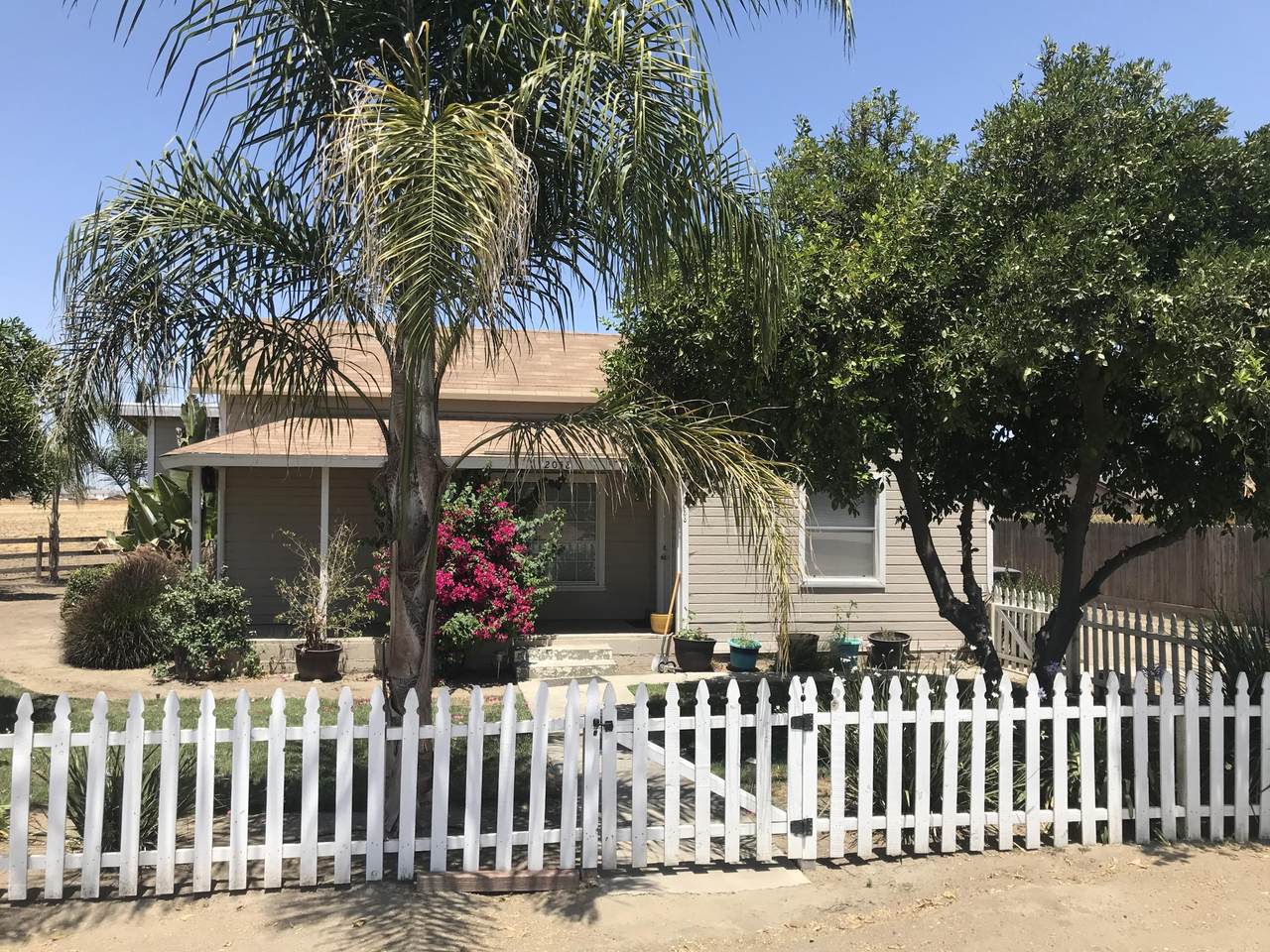 2058 Tulare Avenue - Photo 1