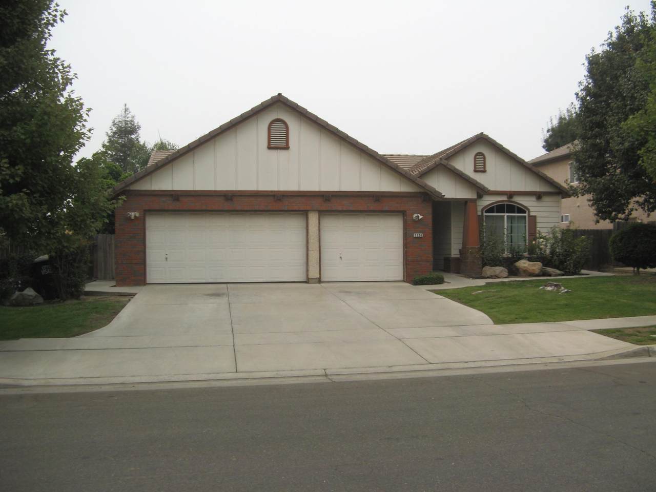 5326 Wren Avenue - Photo 1