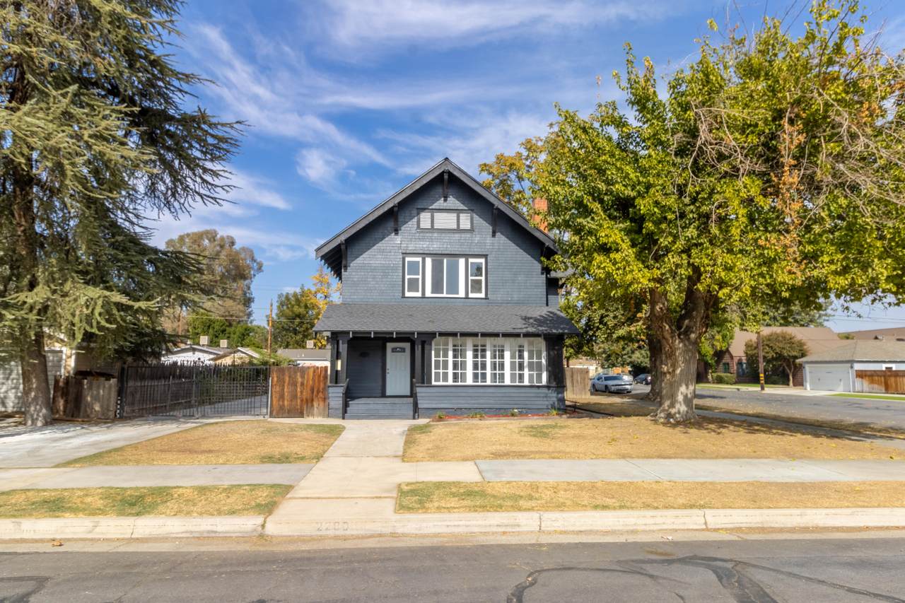 2200 20th Street - Photo 1