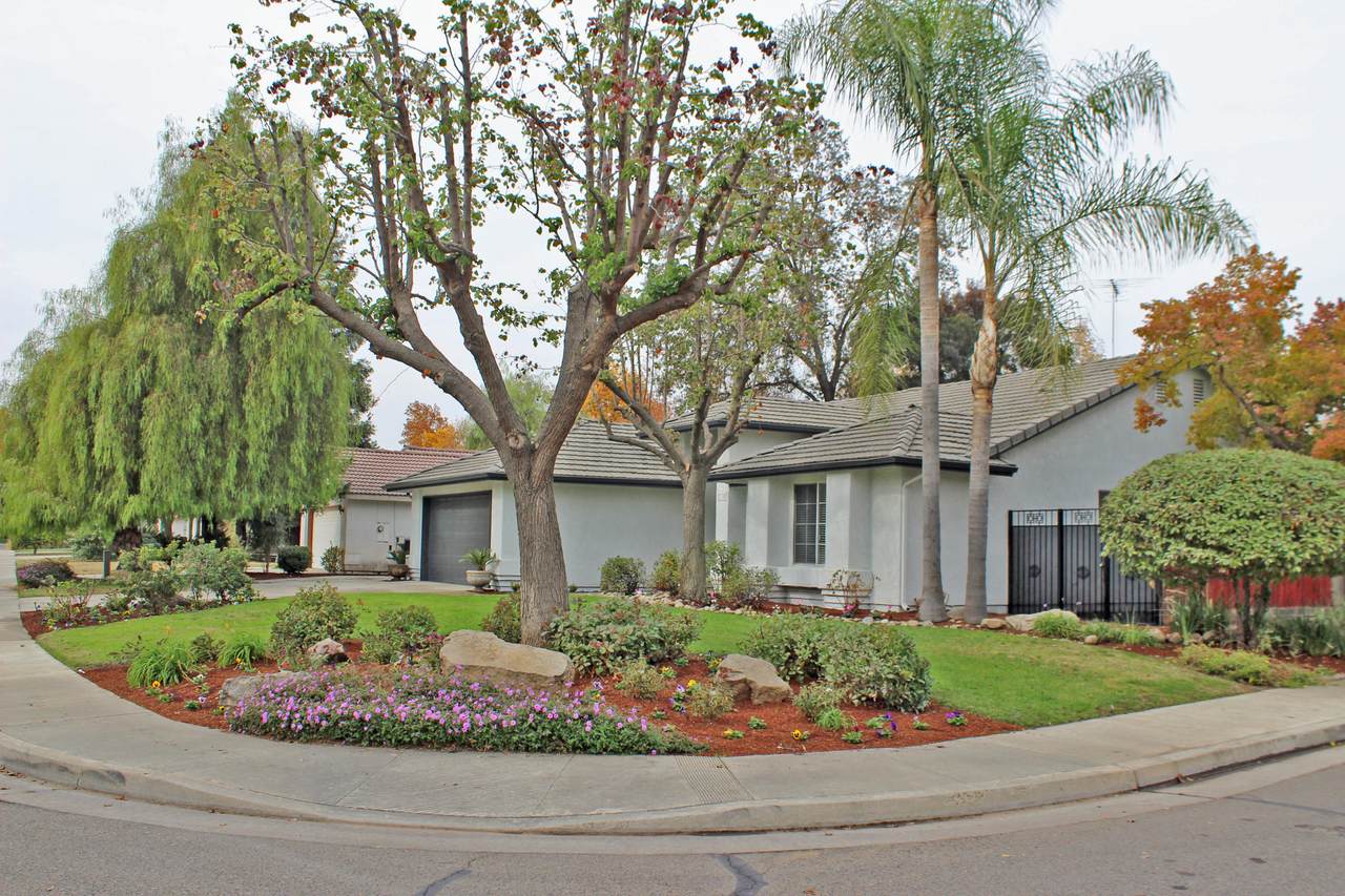 2730 El Portal Court - Photo 1