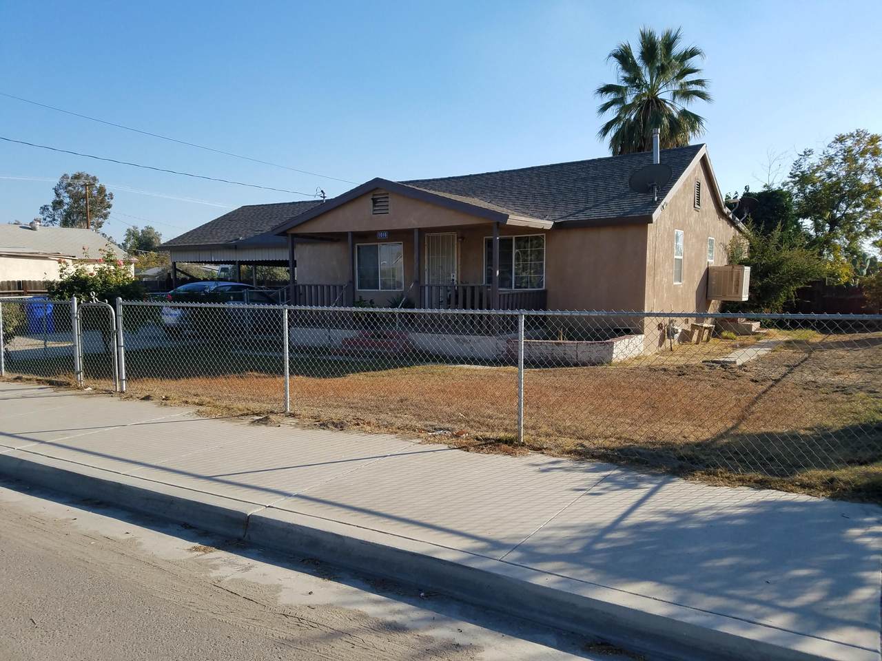 1016 Court Avenue - Photo 1