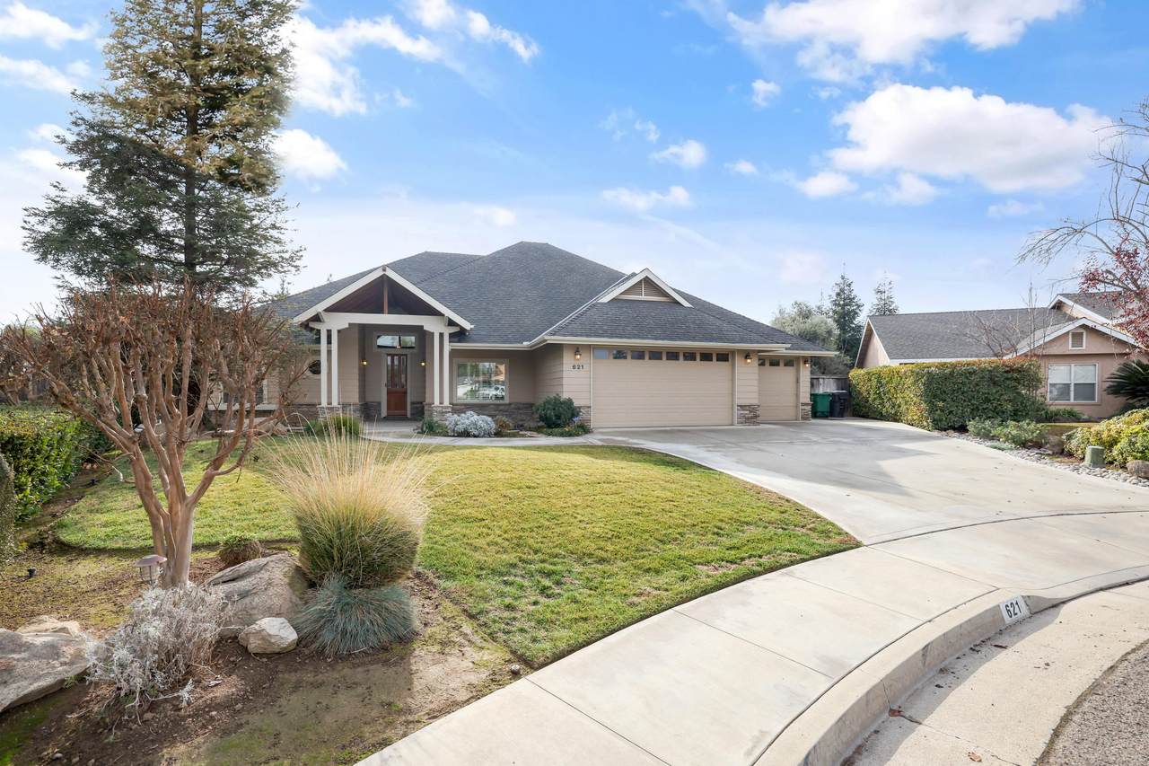 621 Dove Court - Photo 1