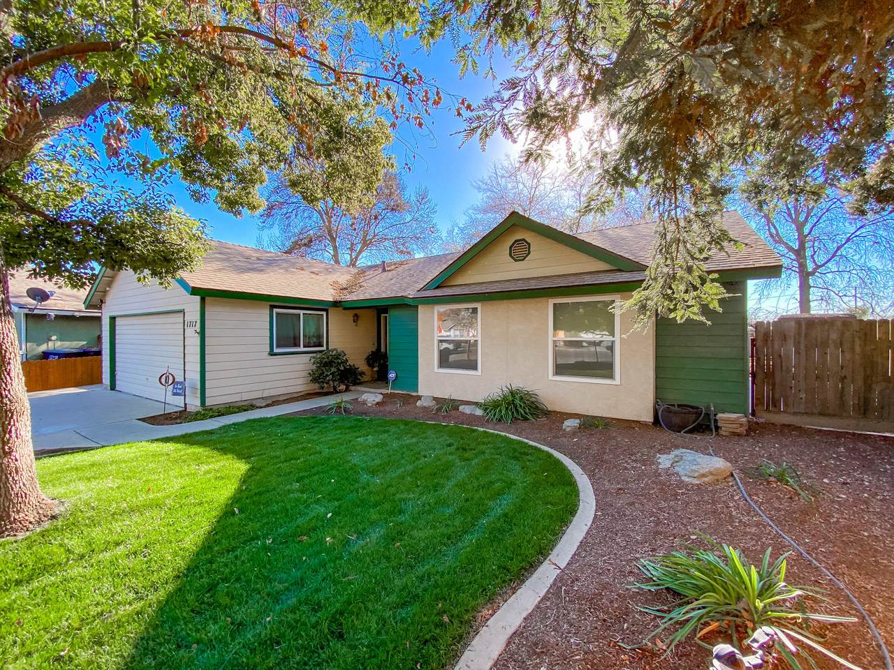 1717 Selina Court - Photo 1