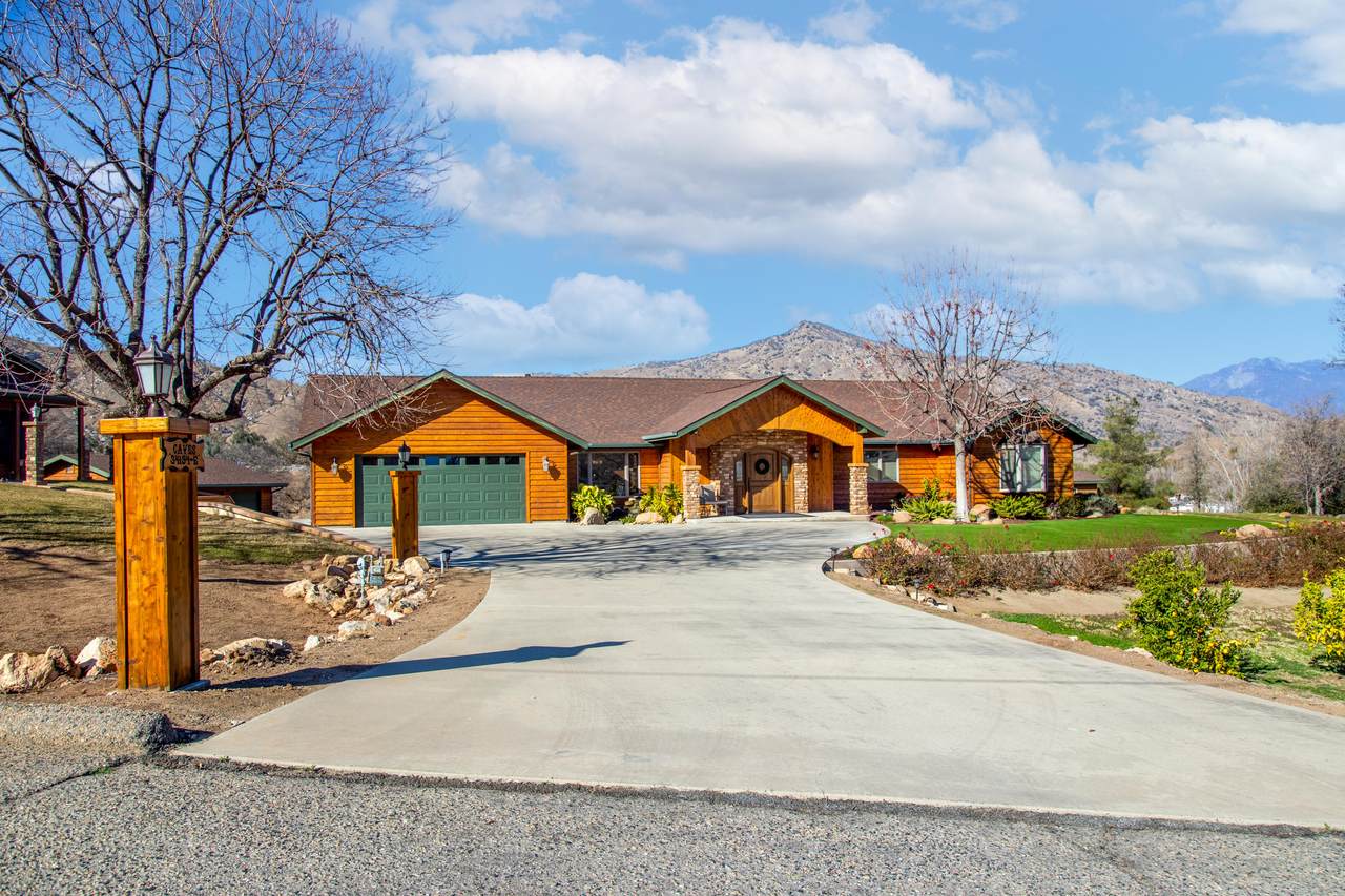 34194 Highway 190 - Photo 1