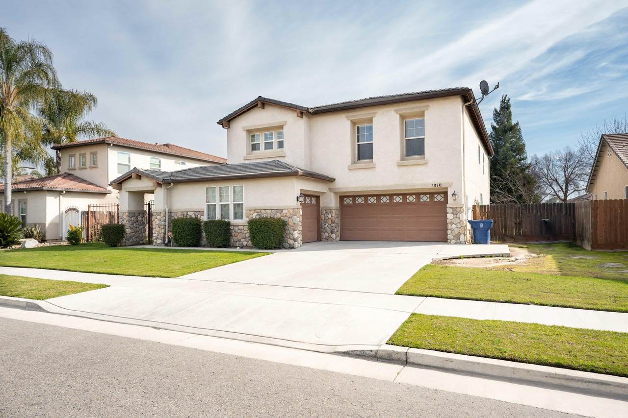 1810 Champagne Street - Photo 1