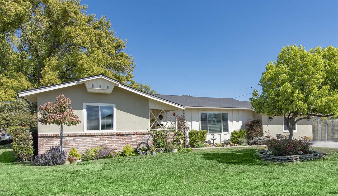 562 Terrace Avenue - Photo 1