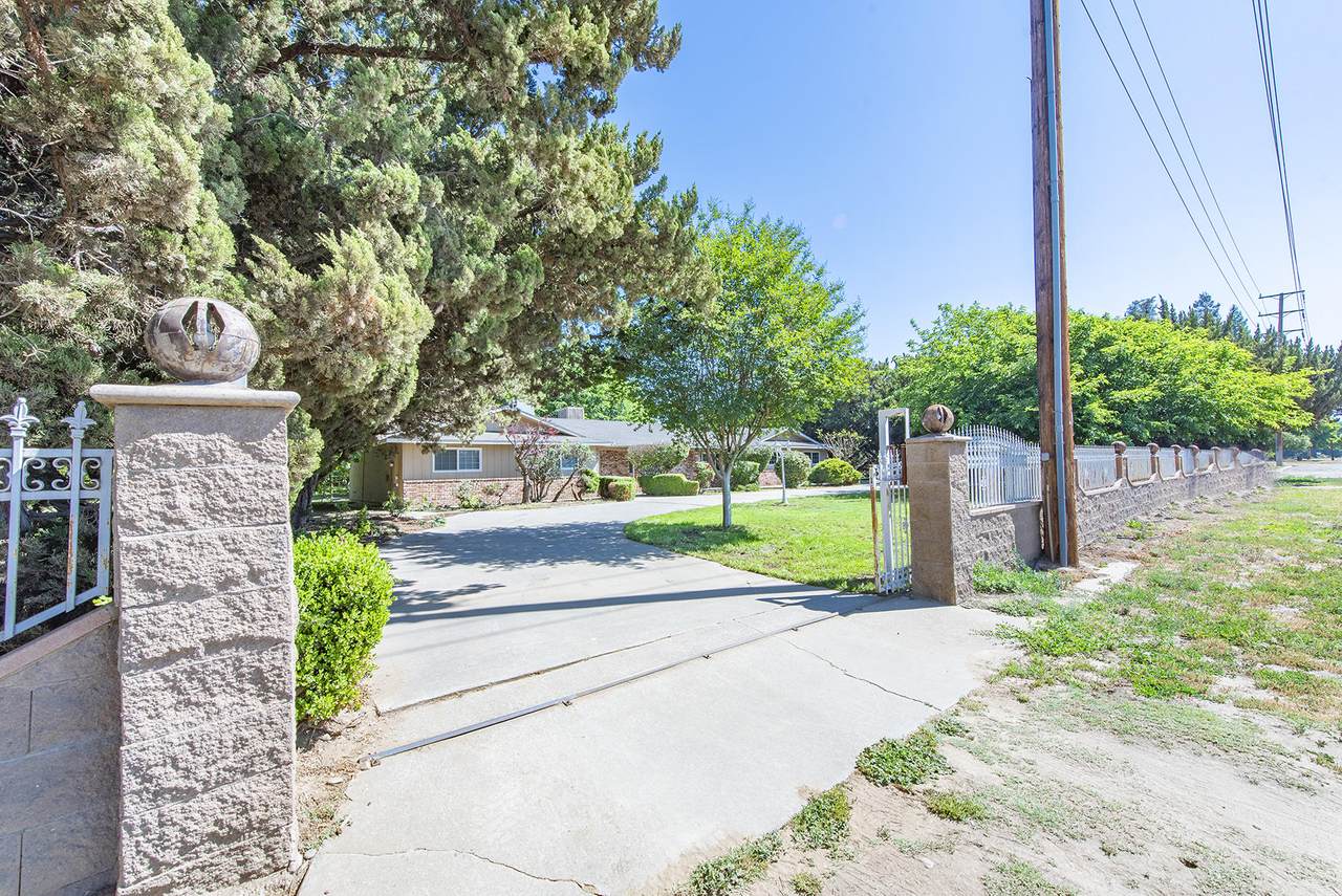 18288 Avenue 304 - Photo 1