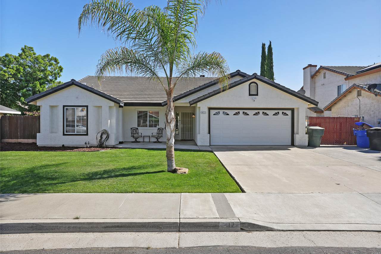 417 Julia Way - Photo 1