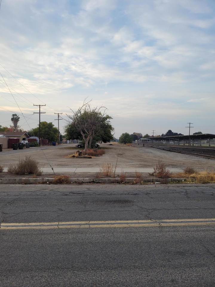 Hermosa Street - Photo 1