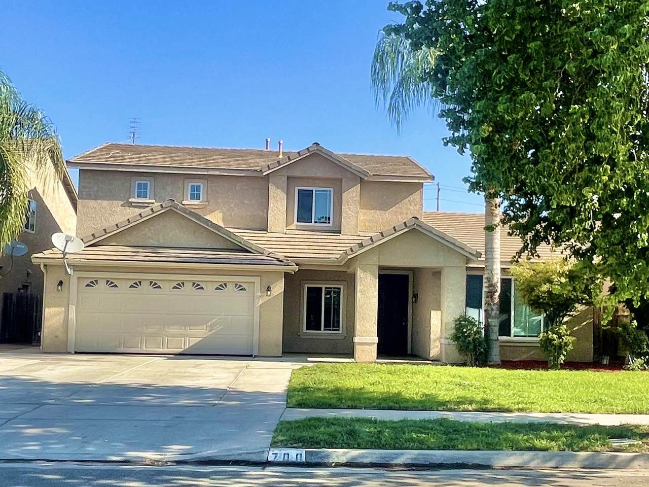 700 James Court - Photo 1