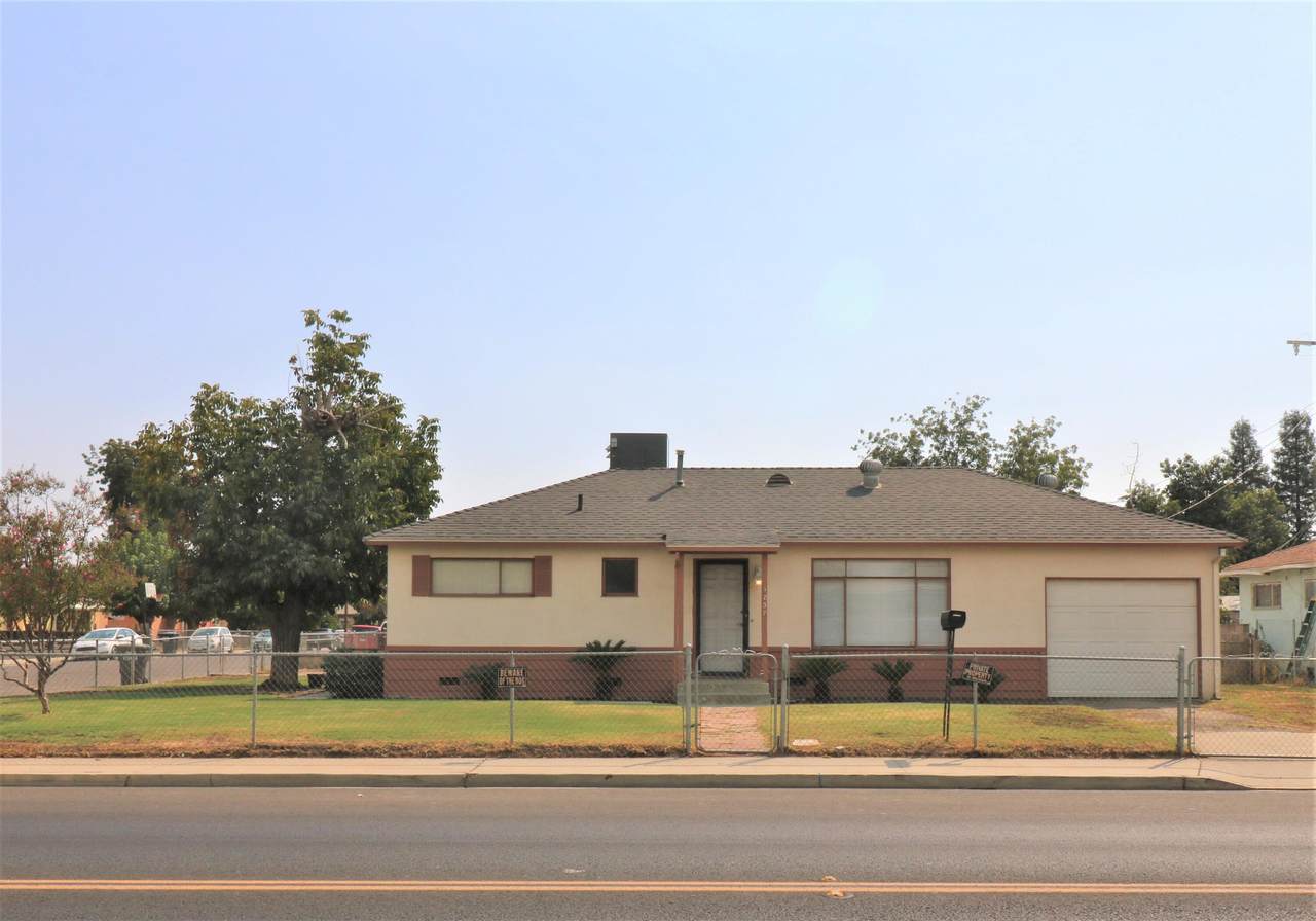 1837 Houston Avenue - Photo 1