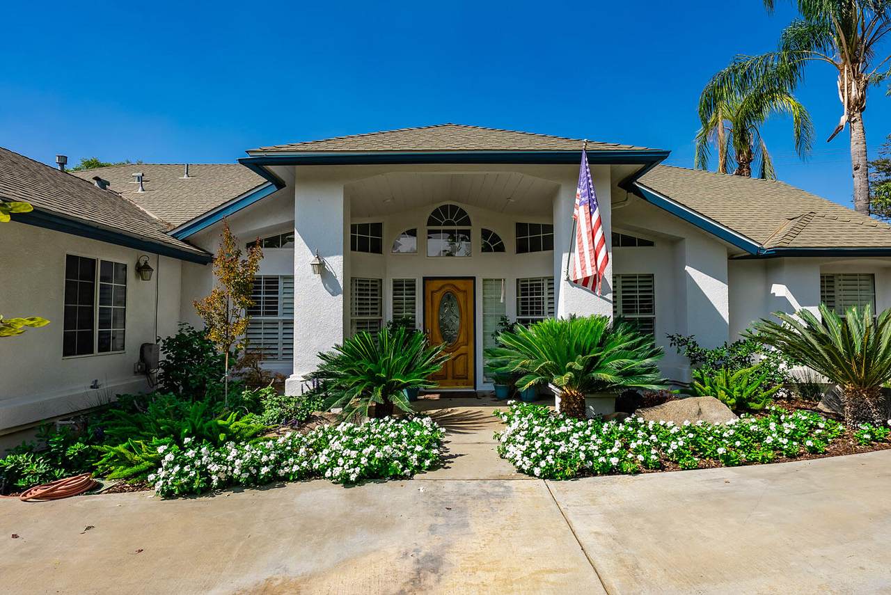 508 Lone Oak Court - Photo 1