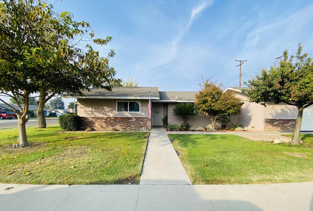 240 Berkeley Avenue - Photo 1