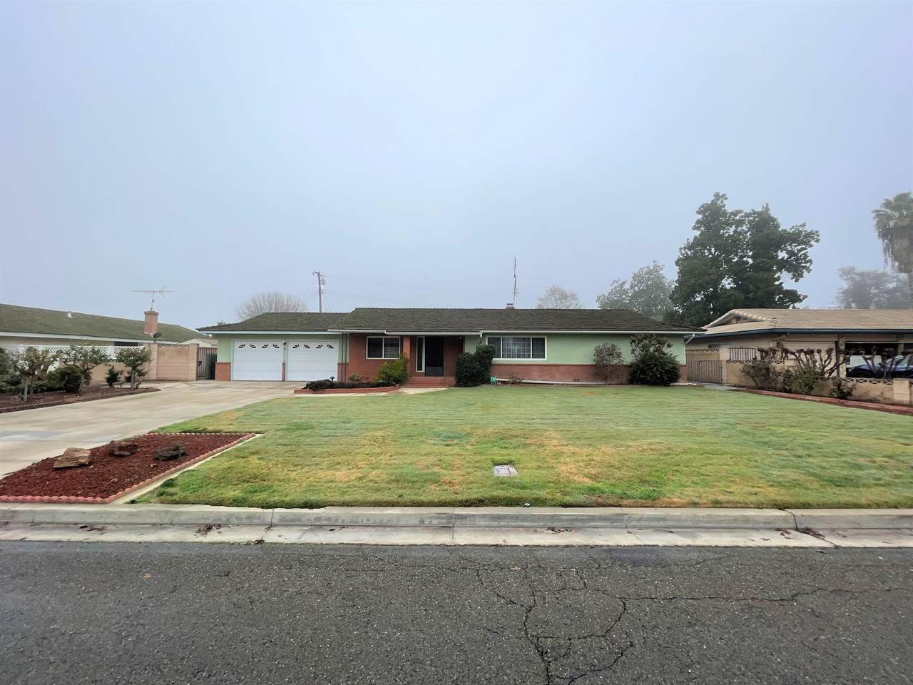 737 Dickran Drive - Photo 1