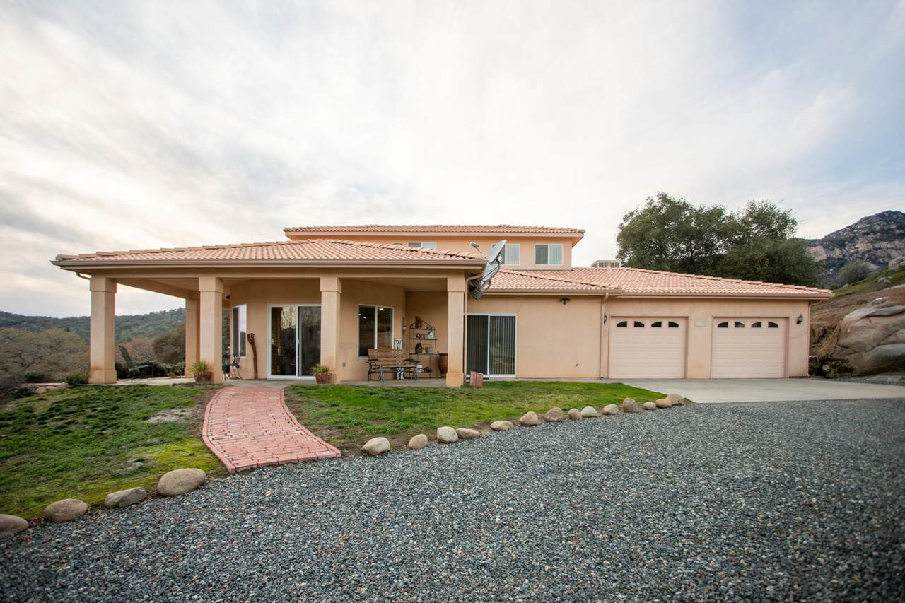 41590 Yokohl Valley Drive - Photo 1