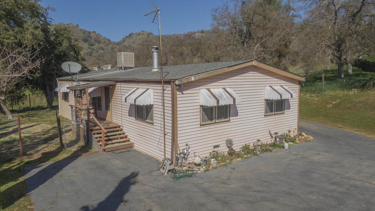 37314 Mistletoe Road - Photo 1