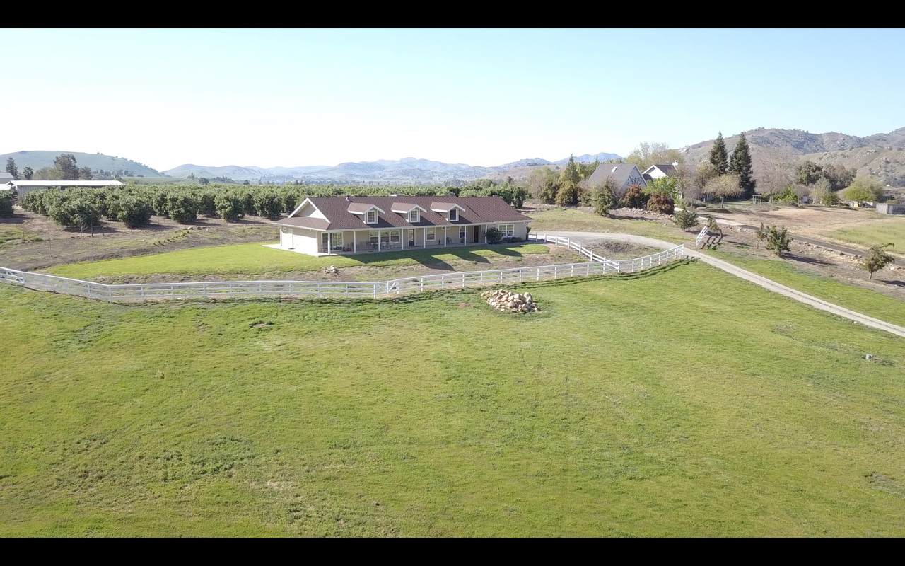 33500 Globe Drive - Photo 1
