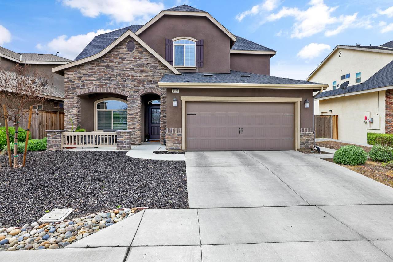 9227 Red Pine Drive - Photo 1
