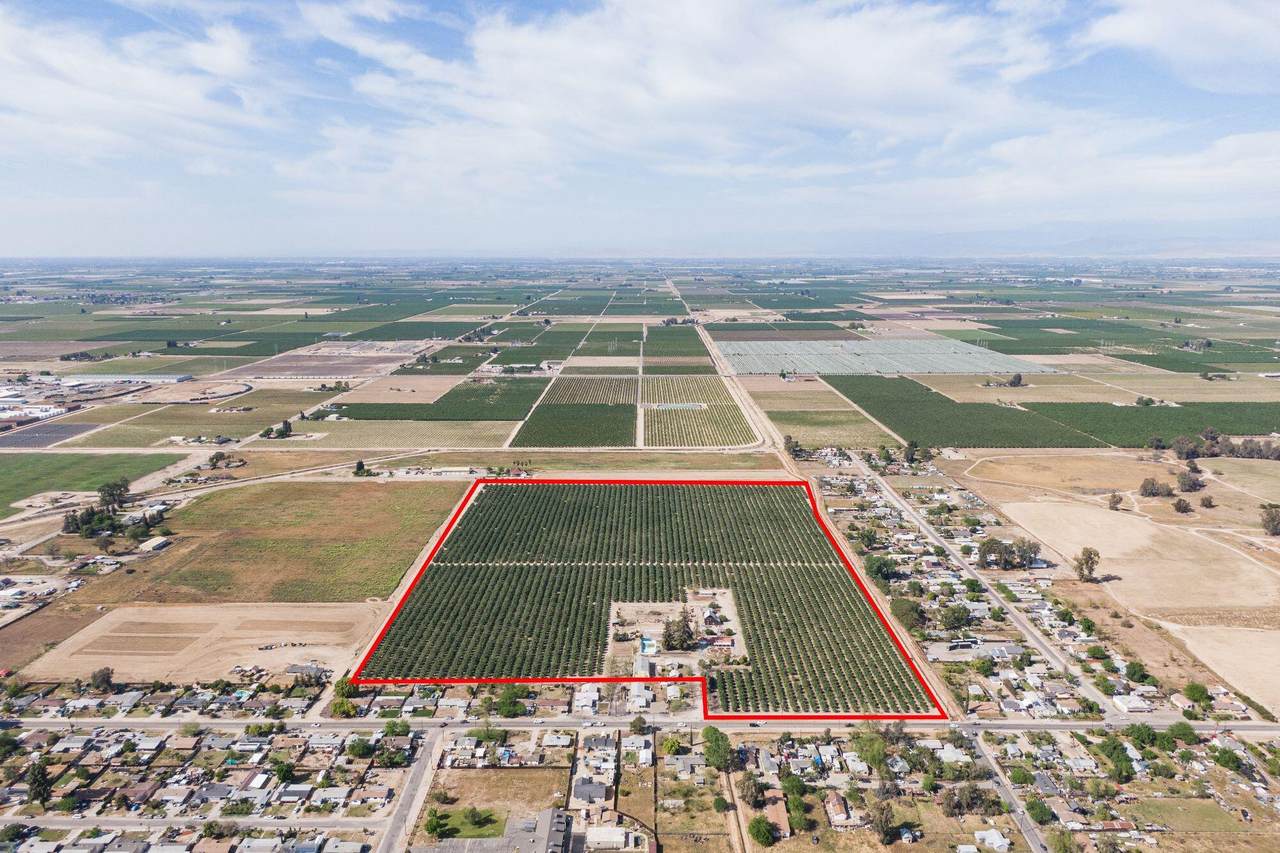 8870 Dinuba Avenue - Photo 1
