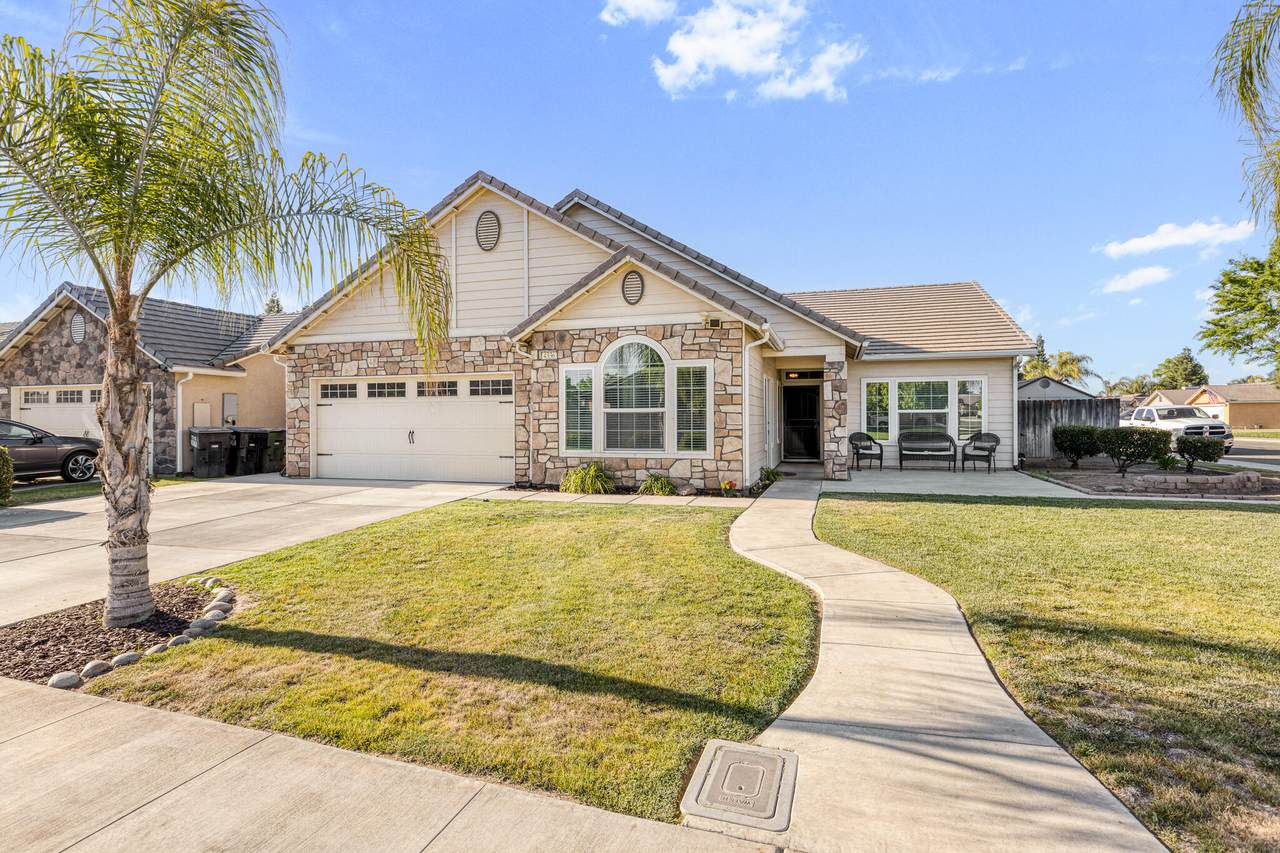 4336 Harvard Avenue - Photo 1
