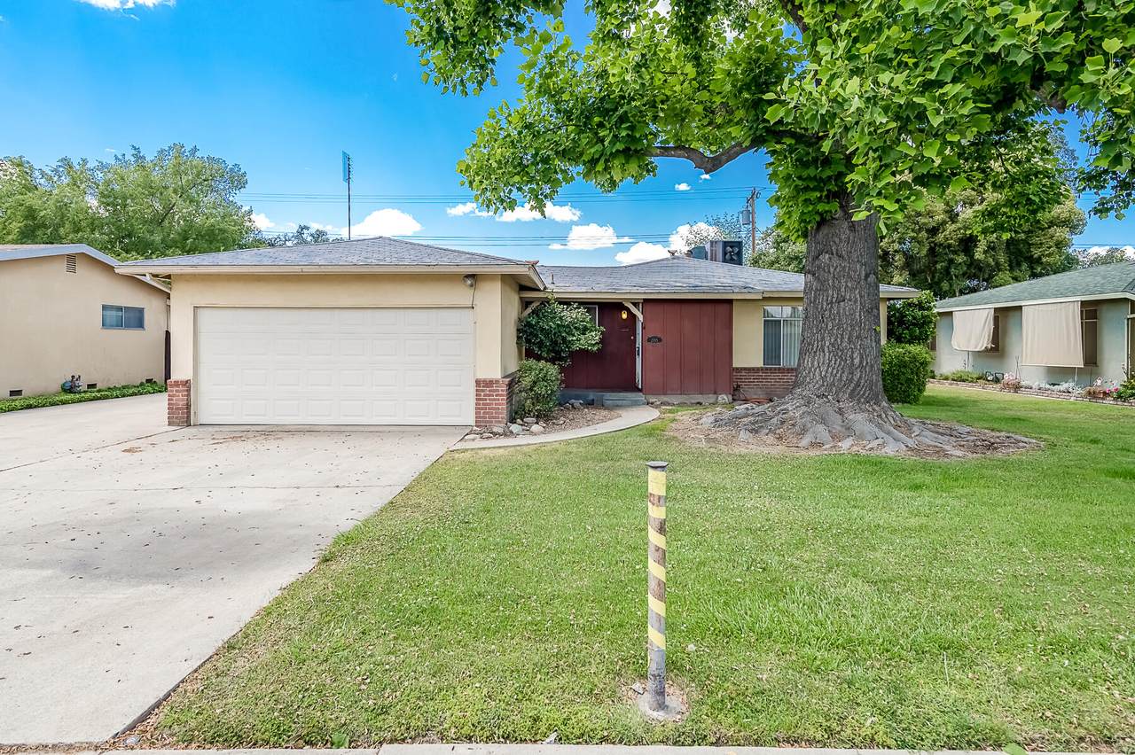 2715 Court Street - Photo 1