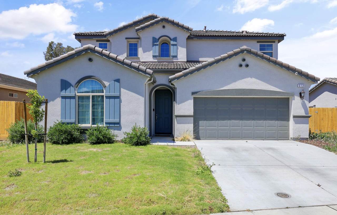 513 Daphne Lane - Photo 1