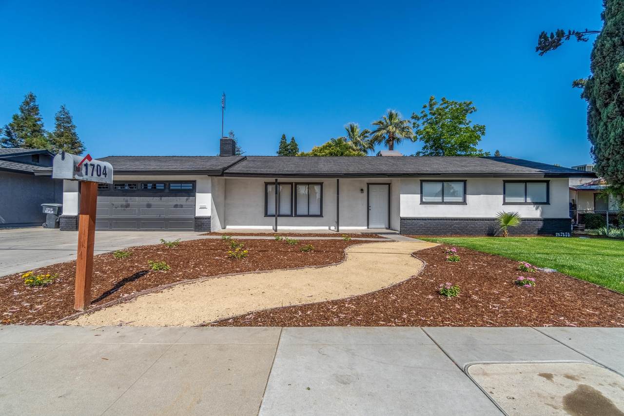1704 Santa Fe Street - Photo 1
