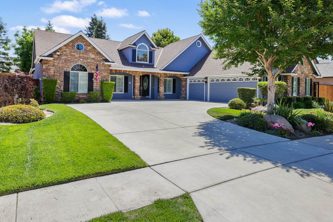 302 Denton Court - Photo 1