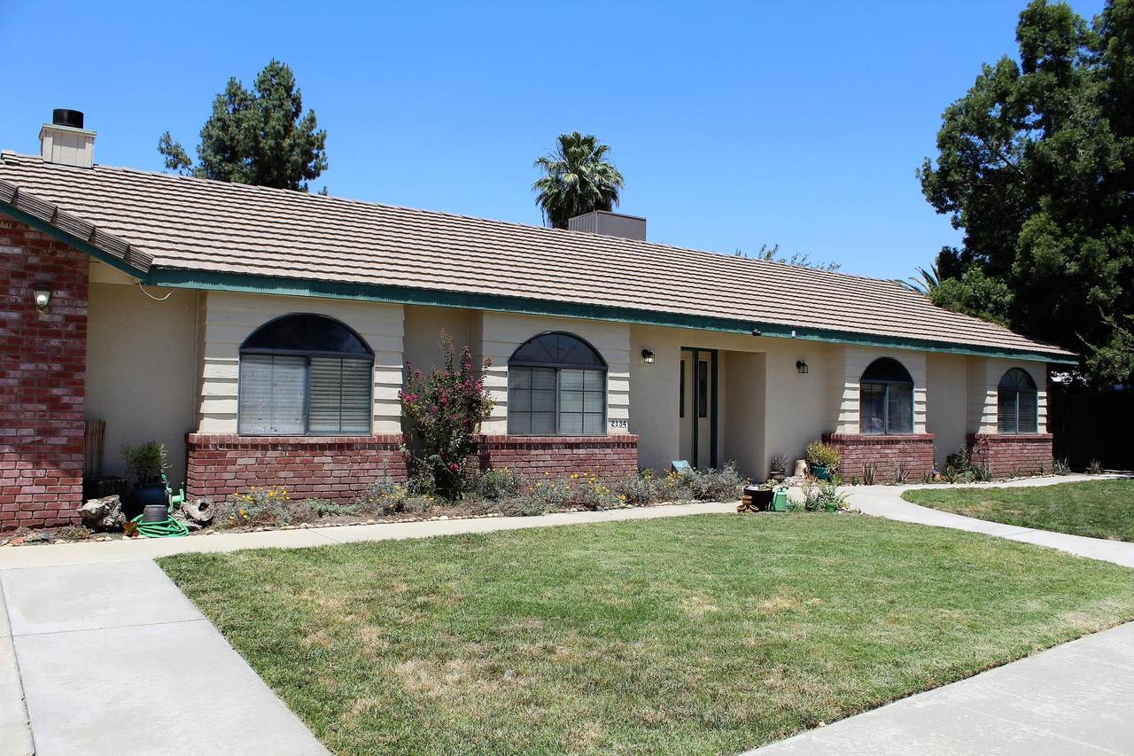 2134 Della Avenue - Photo 1