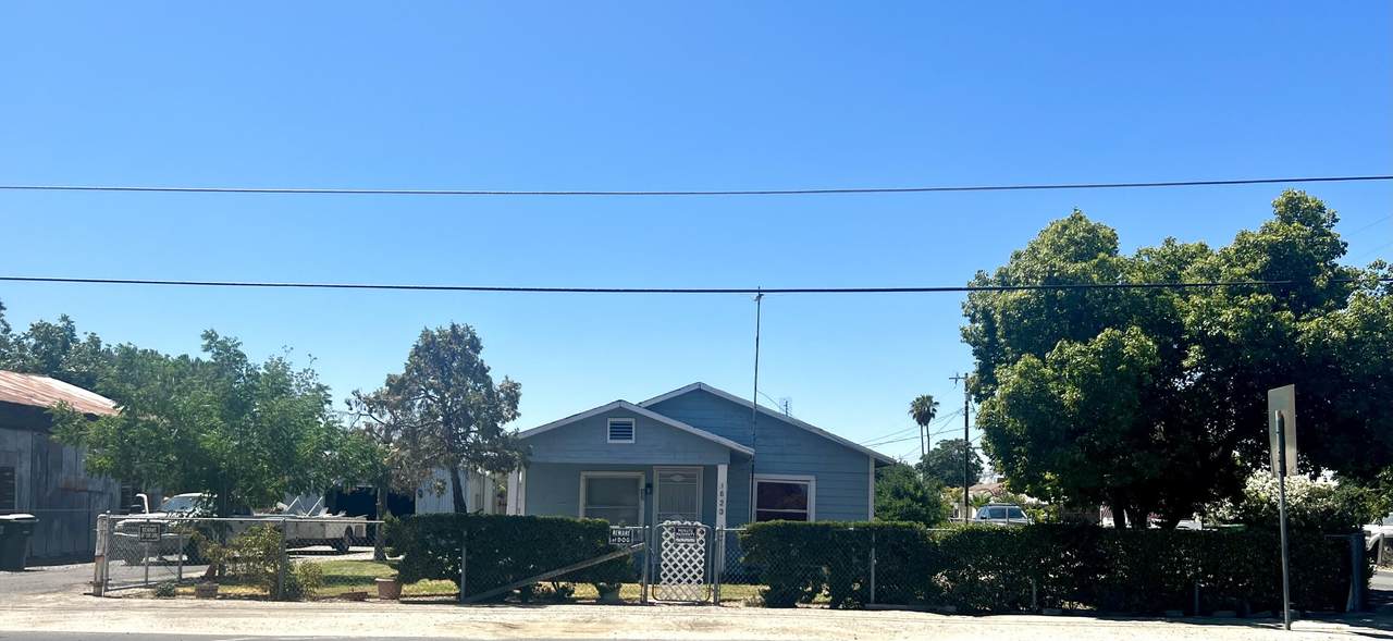 1623 Oregon Avenue - Photo 1