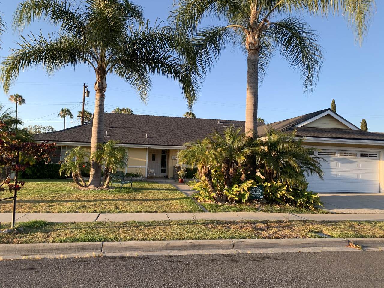 964 Magellan Street - Photo 1