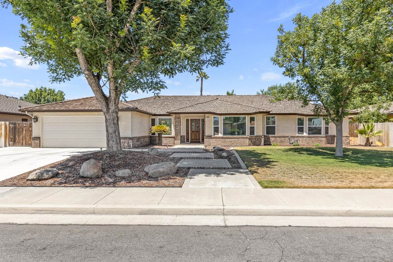 316 Windsor Drive - Photo 1