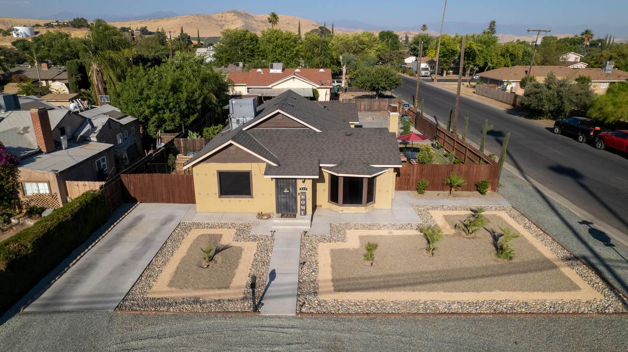 920 Parkside Avenue - Photo 1