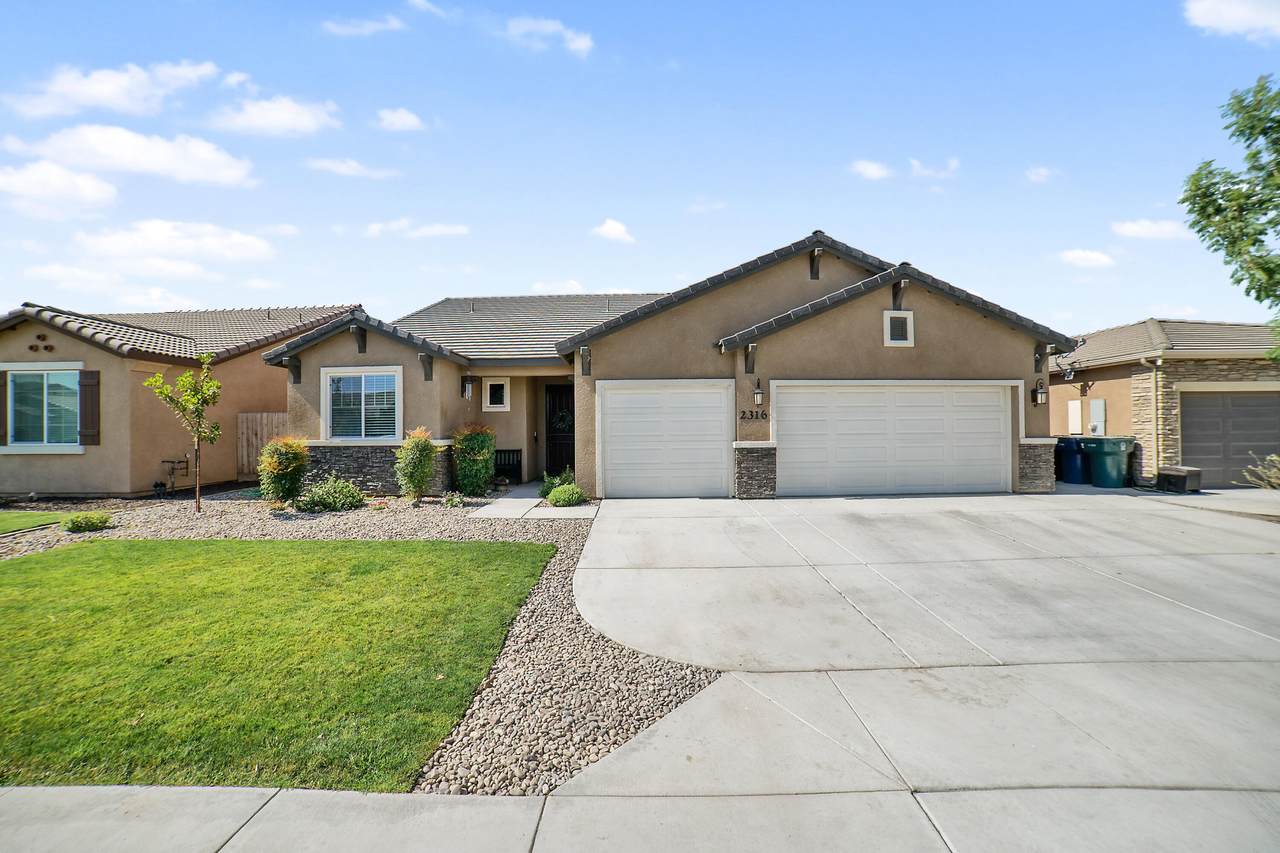 2316 Isleworth Court - Photo 1