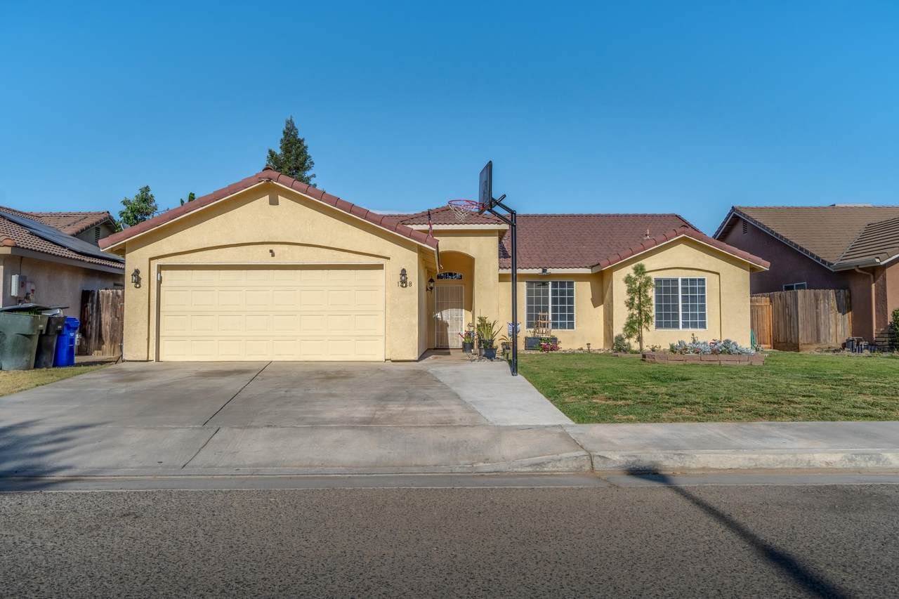 1328 Salisbury Street - Photo 1
