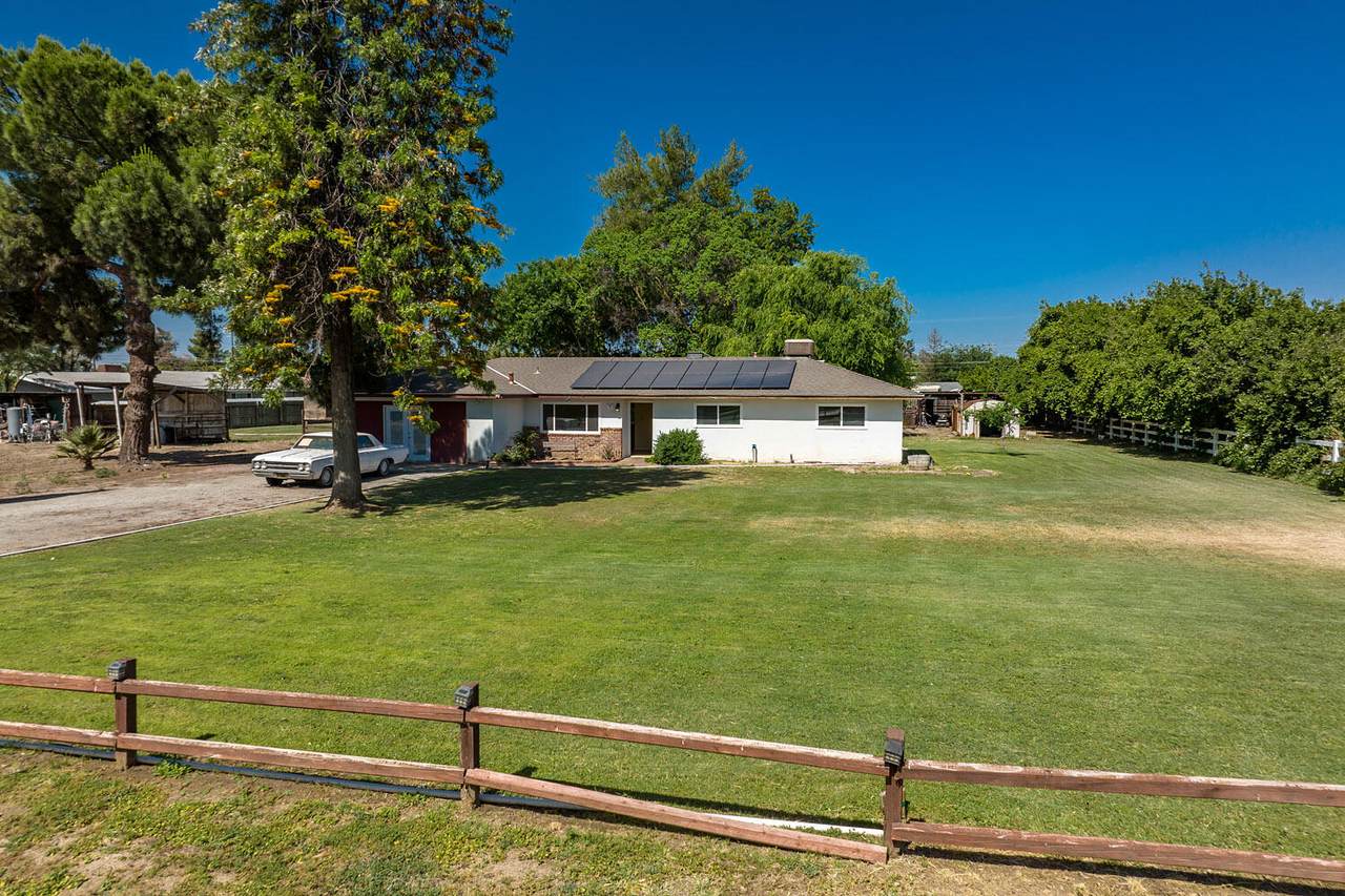 851 Palmer Circle - Photo 1