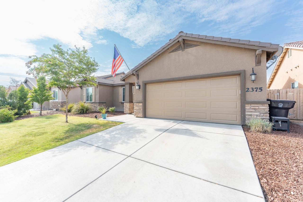 2375 Plantation Avenue - Photo 1