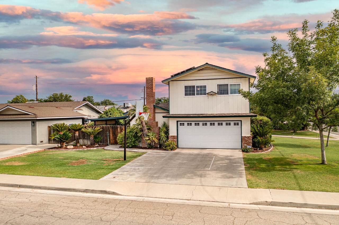 1477 Mary Drive - Photo 1