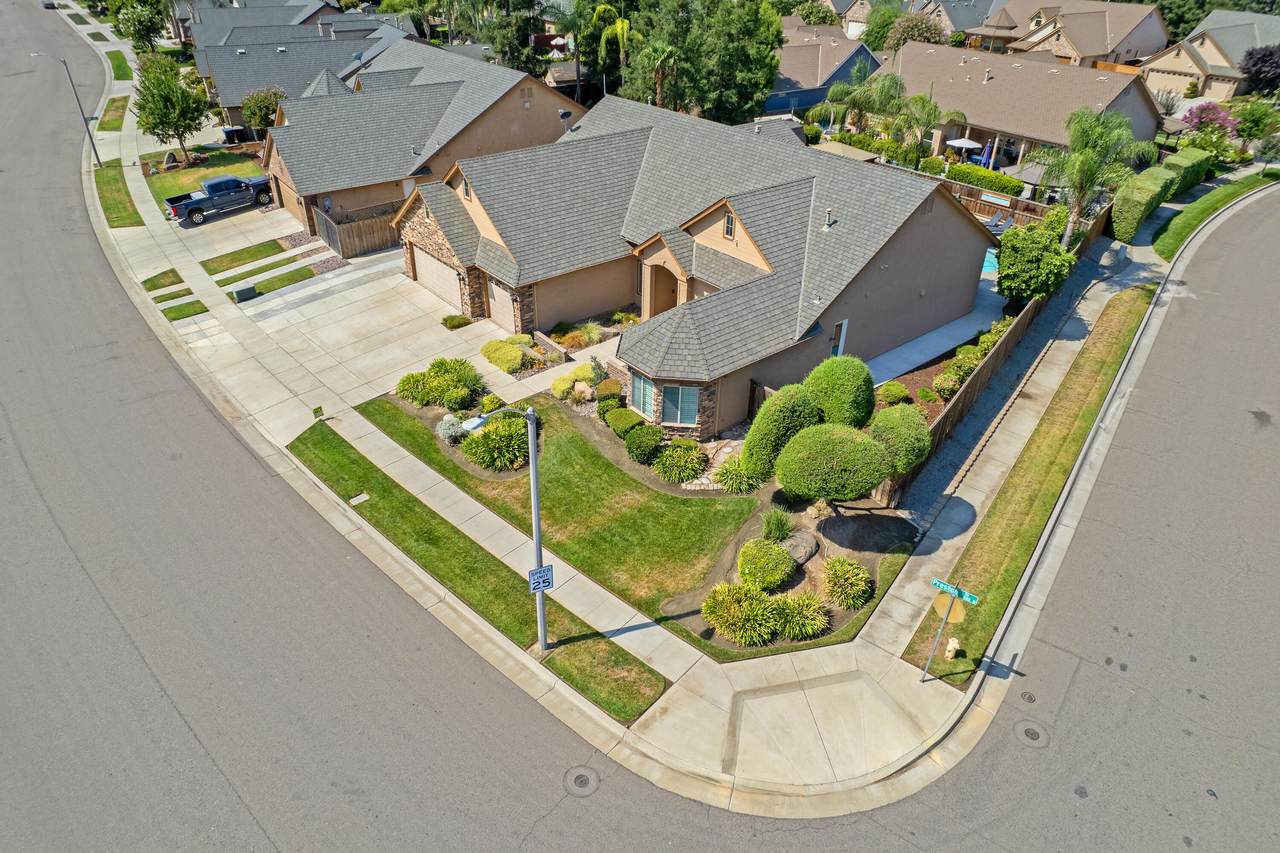 321 Preston Street - Photo 1