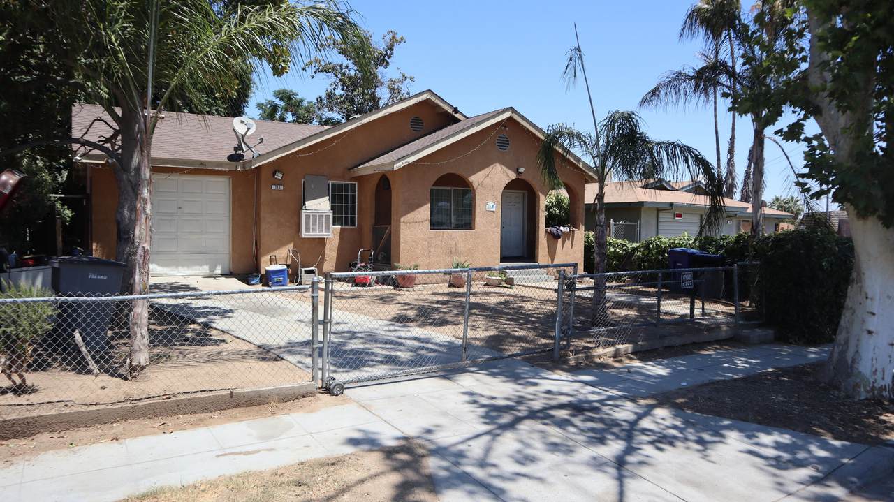 716 Waterman Avenue - Photo 1