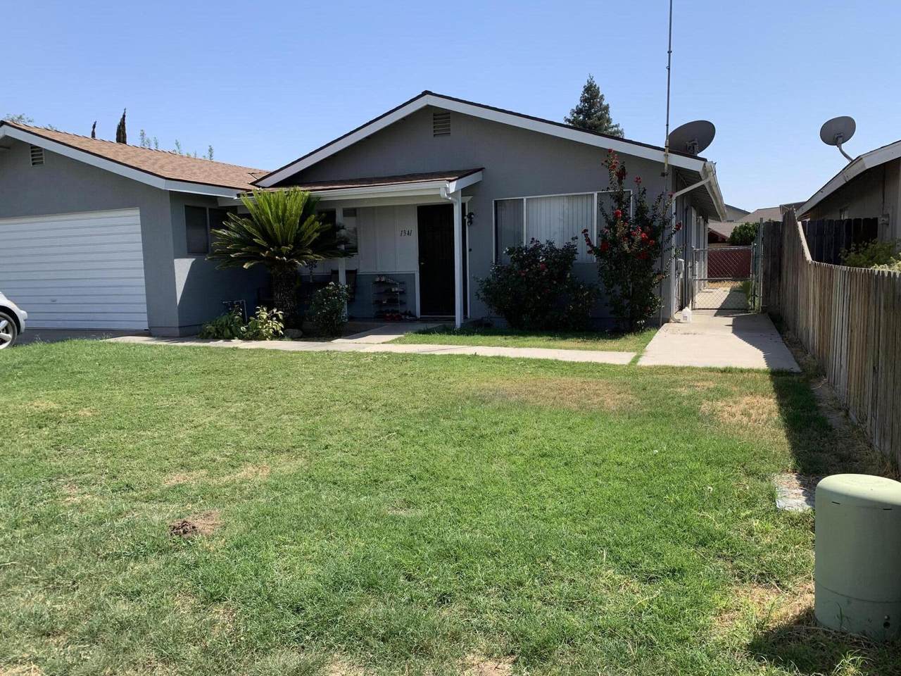 1341 Castle Avenue - Photo 1